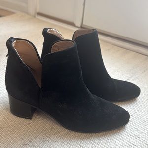 Franco Sarto Black Suede Reeve Ankle Boots - Sz: 8